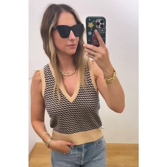 J.Crew Cashmere jacquard V-neck sweater-vest - Picture 5 of 10